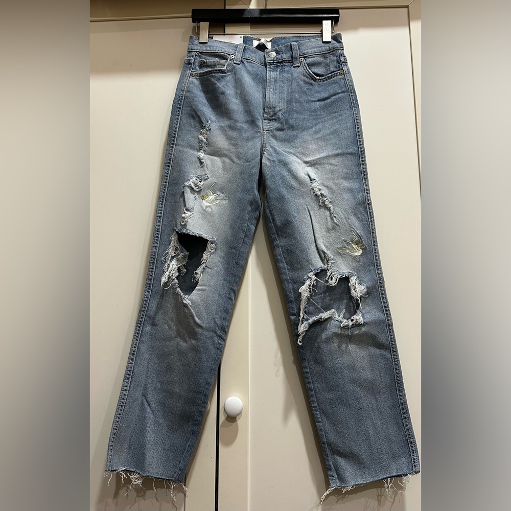 Distressed 7 For All Mankind HW cropped Straigh Jeans With Birds